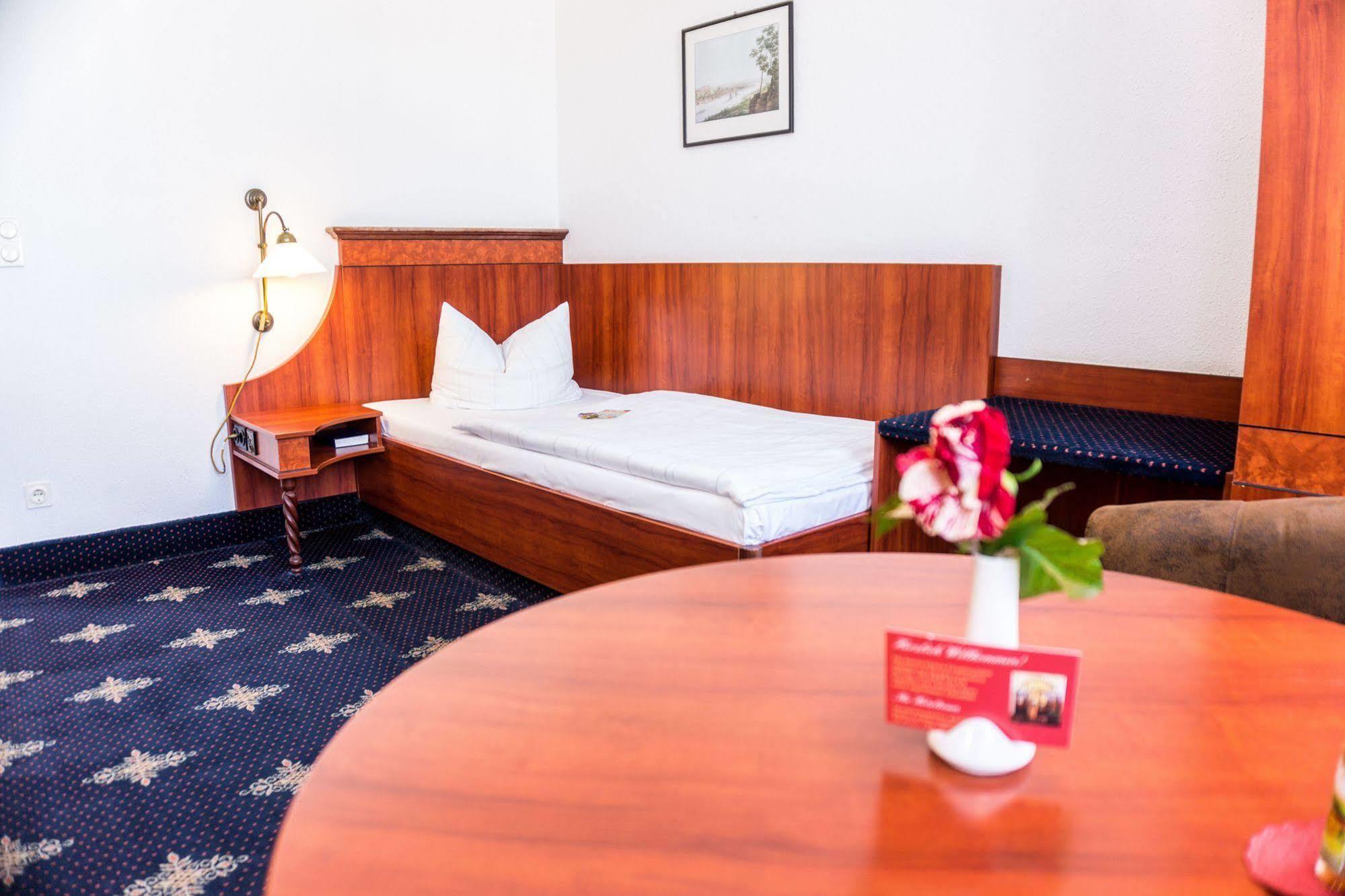 Hotel Wilder Mann Annaberg-Buchholz Zewnętrze zdjęcie