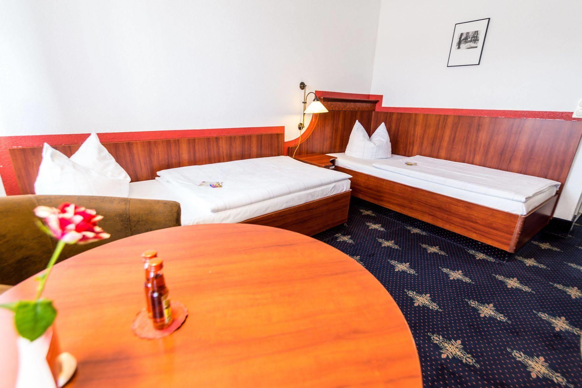 Hotel Wilder Mann Annaberg-Buchholz Zewnętrze zdjęcie